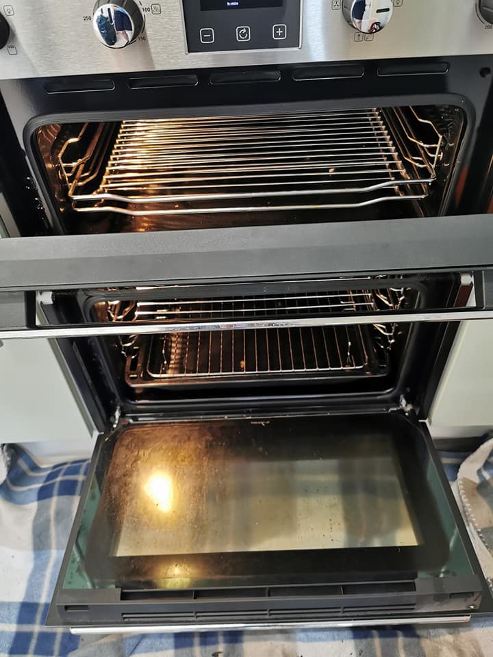 Clean oven